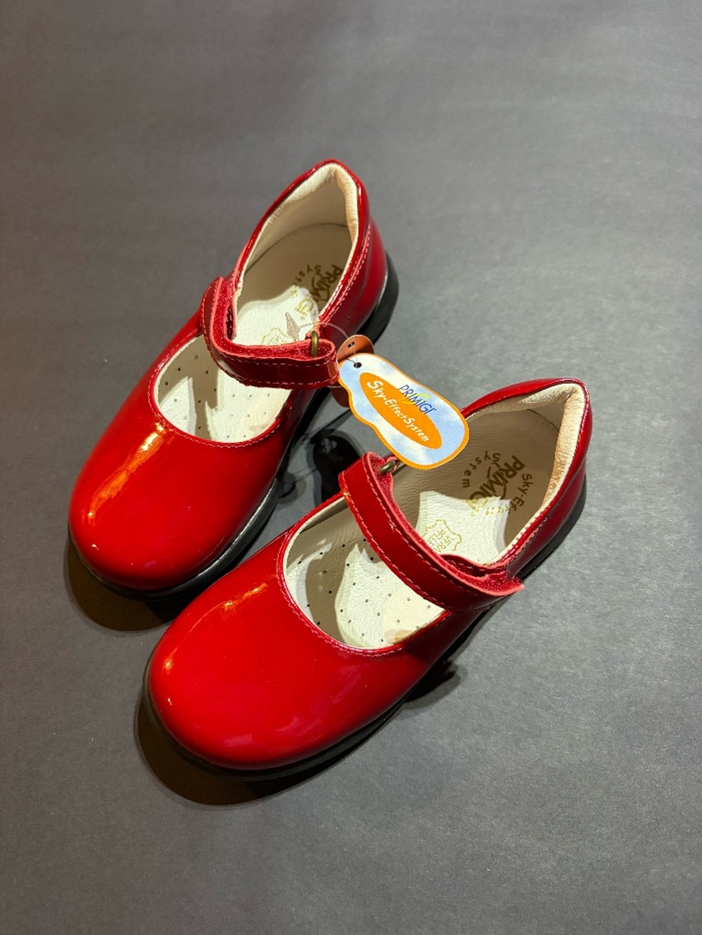 Little Girl's Red Patent Mary Janes (Size 26) - NEW with tags!!